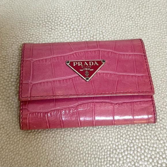 Prada Pink Crocodile 6 Key Holder Wallet - Picture 2 of 14